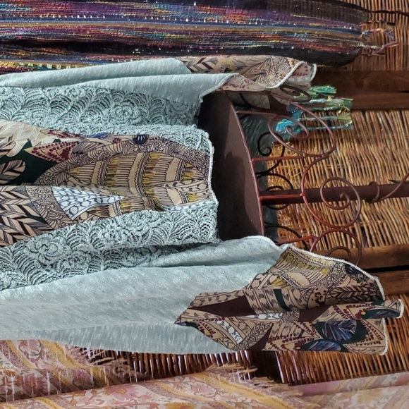 Embellished tank - Picture 7 of 13